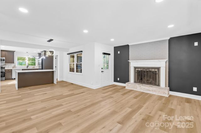 7201 Leaves Lane, Charlotte, NC 28213