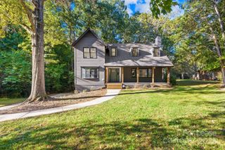 7201 Leaves Lane, Charlotte, NC 28213
