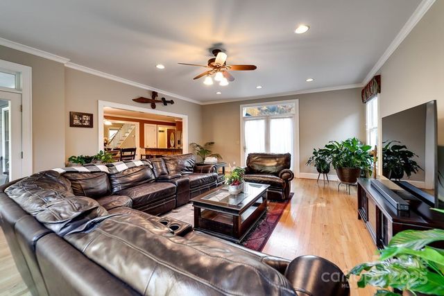 180 Paw Paw Cove 3, Sylva, NC 28779