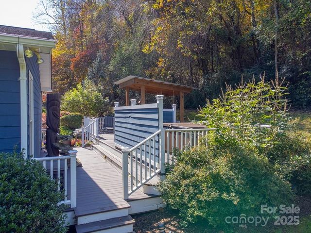 180 Paw Paw Cove 3, Sylva, NC 28779