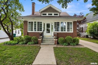 2228 W MOSS Avenue, West Peoria, IL 61604