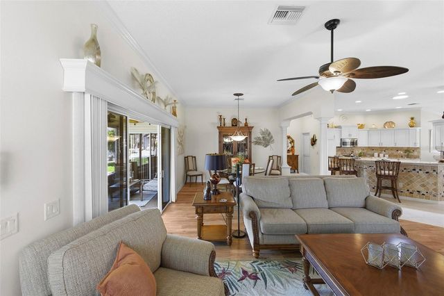 637 SALEM PLACE, The Villages, FL 32162