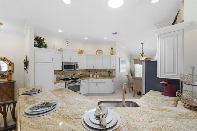 637 SALEM PLACE, The Villages, FL 32162