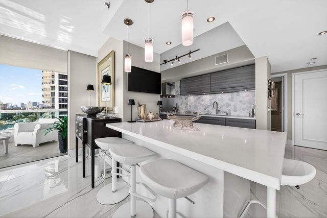 101 S Fort Lauderdale Beach Boulevard 1707, Fort Lauderdale, FL 33316