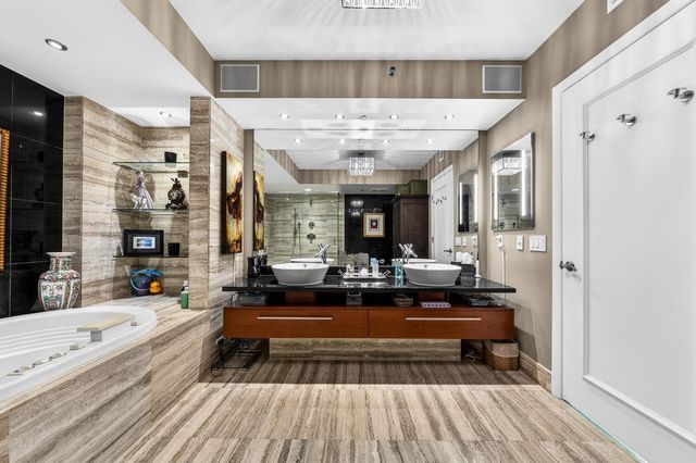 101 S Fort Lauderdale Beach Boulevard 1707, Fort Lauderdale, FL 33316