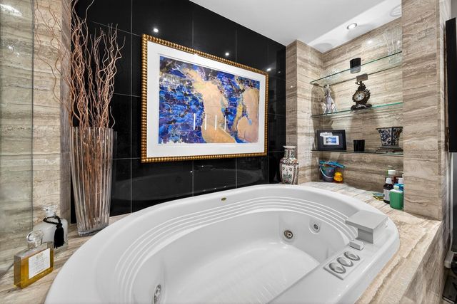 101 S Fort Lauderdale Beach Boulevard 1707, Fort Lauderdale, FL 33316