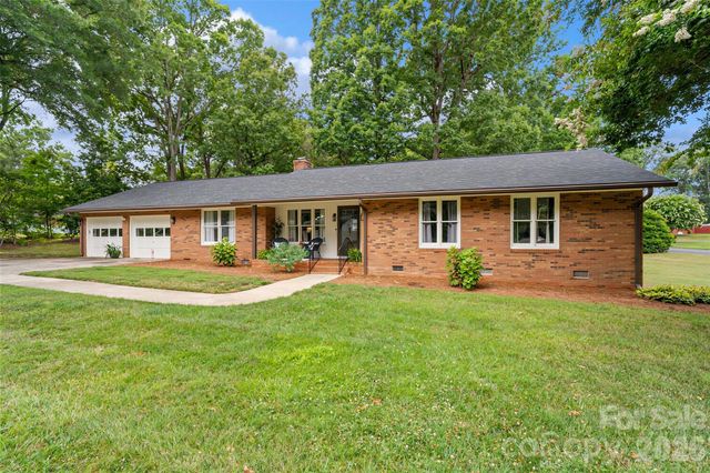 400 S Westover Drive, Monroe, NC 28112