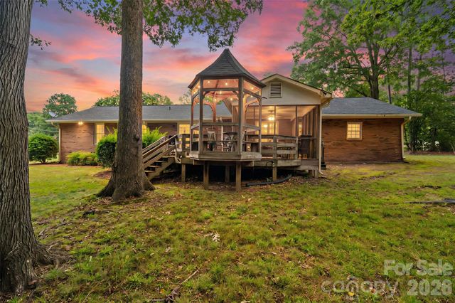 400 S Westover Drive, Monroe, NC 28112
