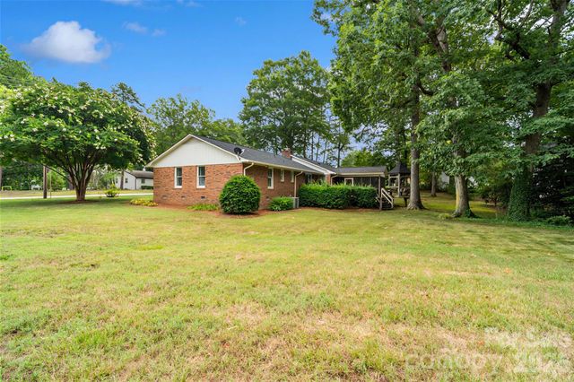 400 S Westover Drive, Monroe, NC 28112