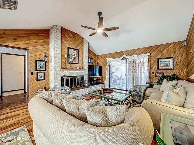 8561 CONCORD Court, Jacksonville, FL 32208