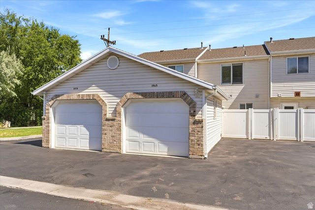 1985 N 425 W, Harrisville, UT 84414