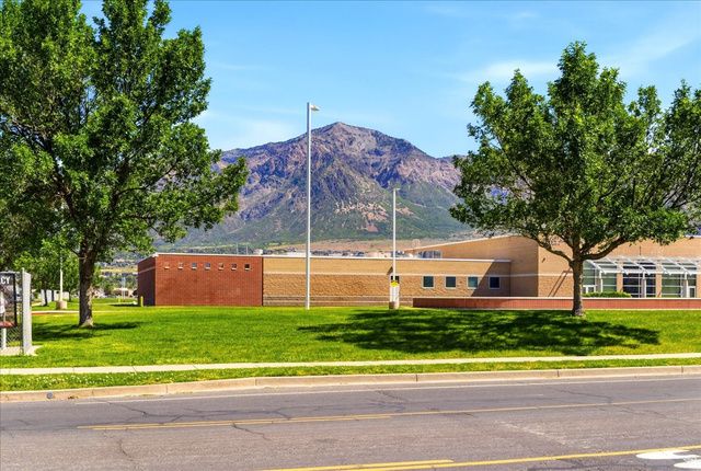 1985 N 425 W, Harrisville, UT 84414