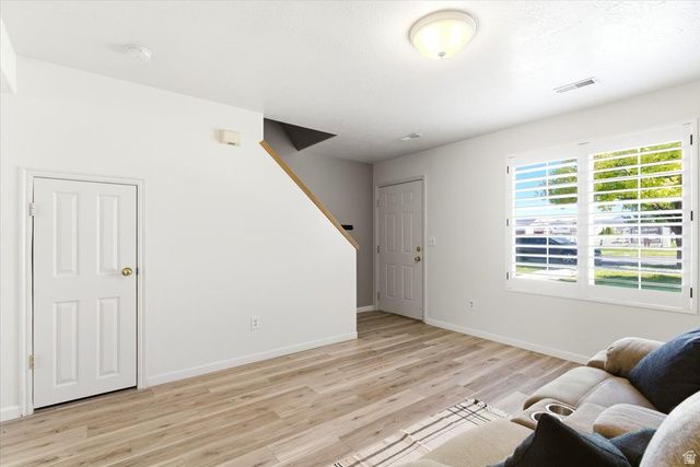 1985 N 425 W, Harrisville, UT 84414