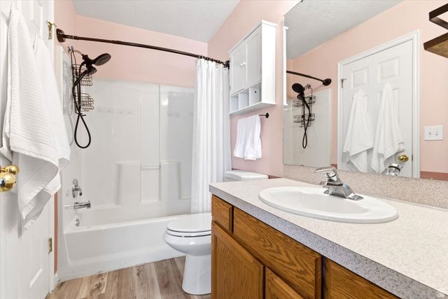 1985 N 425 W, Harrisville, UT 84414