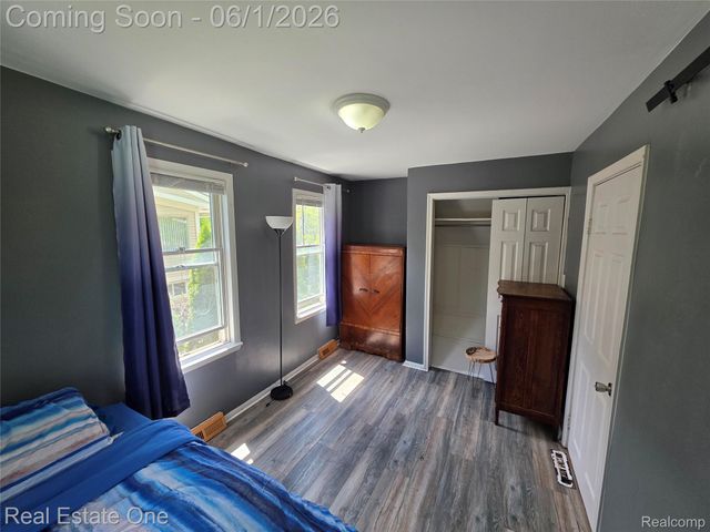 5607 Loveland Street, West Bloomfield Charter Township, MI 48322