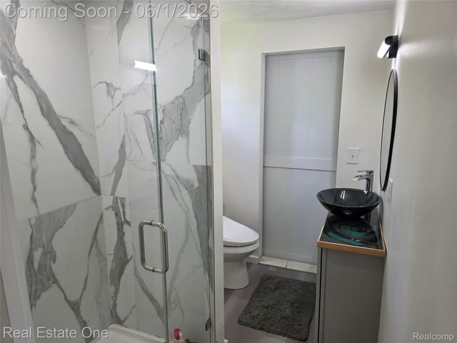 5607 Loveland Street, West Bloomfield Charter Township, MI 48322