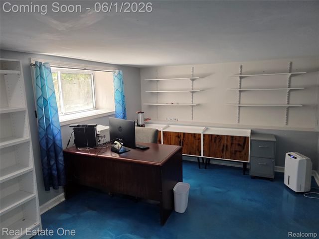 5607 Loveland Street, West Bloomfield Charter Township, MI 48322