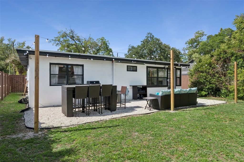 Image 28 of property listing at 1915 WEBER STREET, Orlando, FL 32803