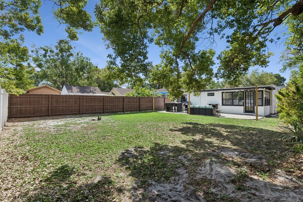 Image 32 of property listing at 1915 WEBER STREET, Orlando, FL 32803