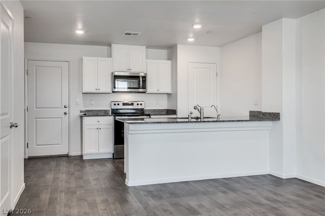 1114 Scarlet Sparrow Street, Henderson, NV 89011