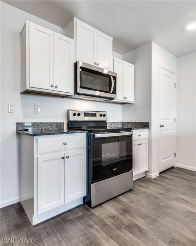 1114 Scarlet Sparrow Street, Henderson, NV 89011