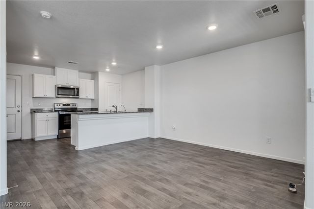 1114 Scarlet Sparrow Street, Henderson, NV 89011