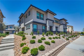 1114 Scarlet Sparrow Street, Henderson, NV 89011