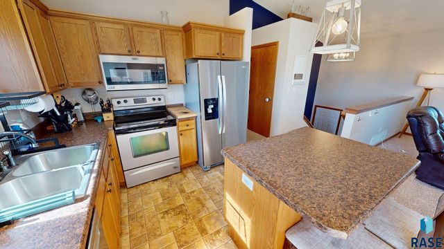 302 Lilac Ave Avenue, Aurora, SD 57002