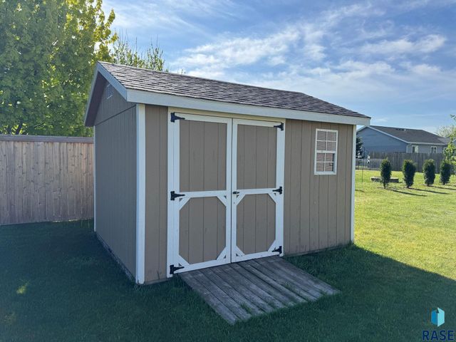302 Lilac Ave Avenue, Aurora, SD 57002
