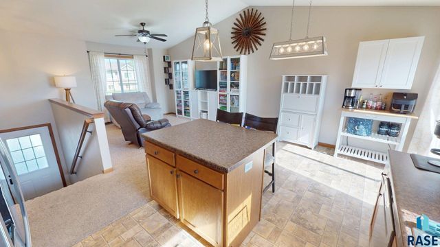 302 Lilac Ave Avenue, Aurora, SD 57002