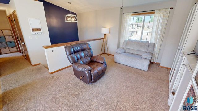 302 Lilac Ave Avenue, Aurora, SD 57002