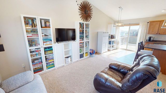 302 Lilac Ave Avenue, Aurora, SD 57002