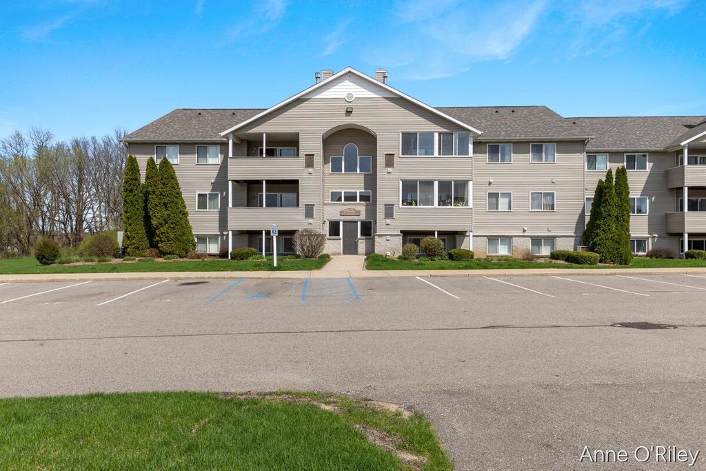 8348 Jasonville Court 33, Caledonia, MI 49316