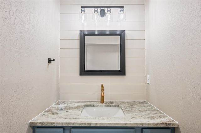 718 Tioga Park Drive, Big Rapids, MI 49307