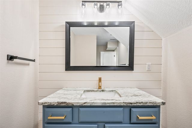 718 Tioga Park Drive, Big Rapids, MI 49307