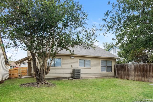 5934 BURNING SUNRISE DR, San Antonio, TX 78244