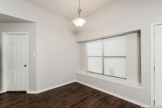 5934 BURNING SUNRISE DR, San Antonio, TX 78244