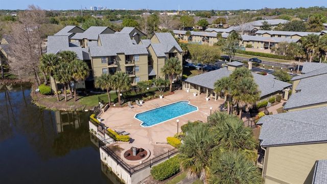 1908 LAKE ATRIUMS CIRCLE 24, Orlando, FL 32839