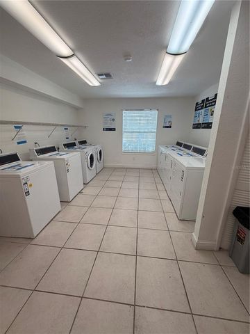 1908 LAKE ATRIUMS CIRCLE 24, Orlando, FL 32839