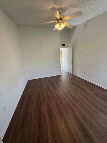 1908 LAKE ATRIUMS CIRCLE 24, Orlando, FL 32839