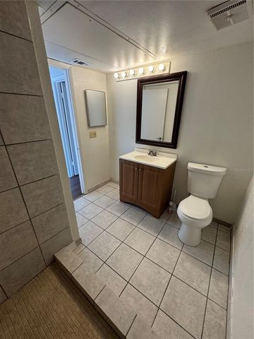 1908 LAKE ATRIUMS CIRCLE 24, Orlando, FL 32839