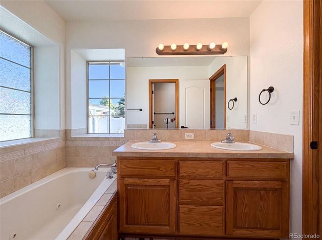 6200 W 6th Street Road, Greeley, CO 80634