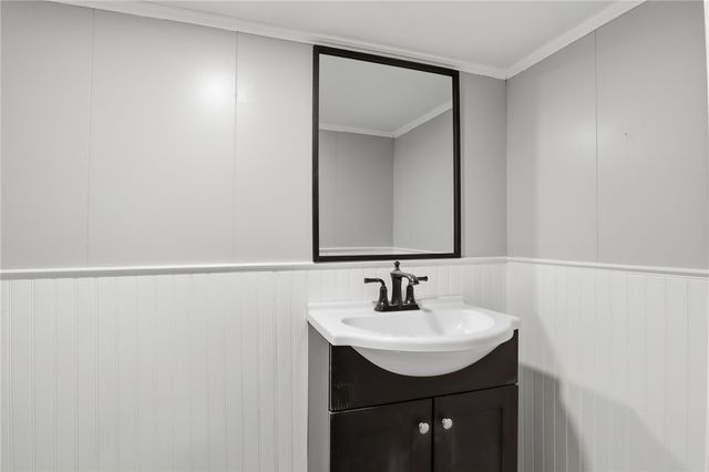 148 Dove Street, Rochester, NY 14613