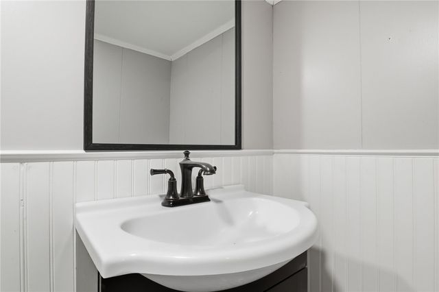 148 Dove Street, Rochester, NY 14613