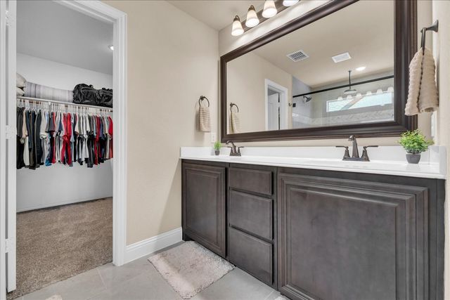 312 Brooklyn Lane, Ponder, TX 76259