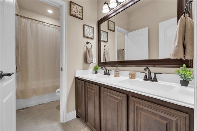 312 Brooklyn Lane, Ponder, TX 76259
