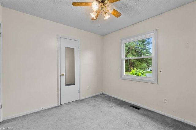 545 Maplewood Circle, Liberty, NC 27298