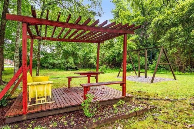 545 Maplewood Circle, Liberty, NC 27298