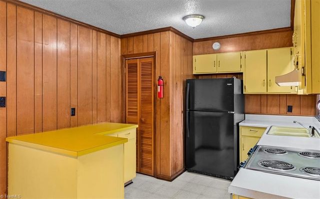 545 Maplewood Circle, Liberty, NC 27298