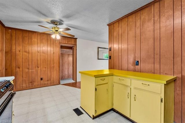 545 Maplewood Circle, Liberty, NC 27298